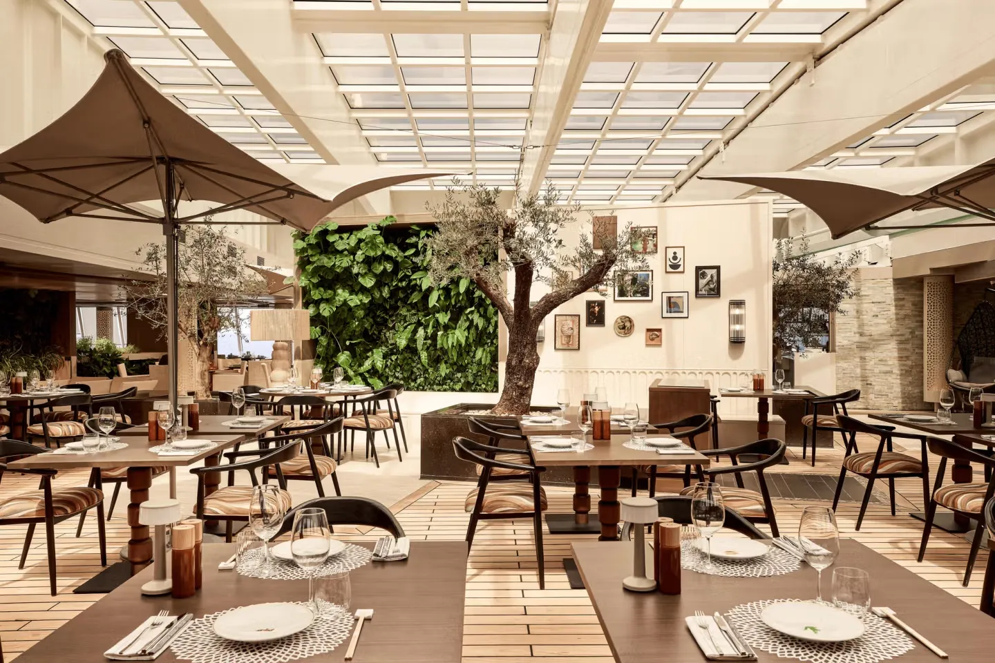 Crystal Symphony cruise ship Beefbar restaurant