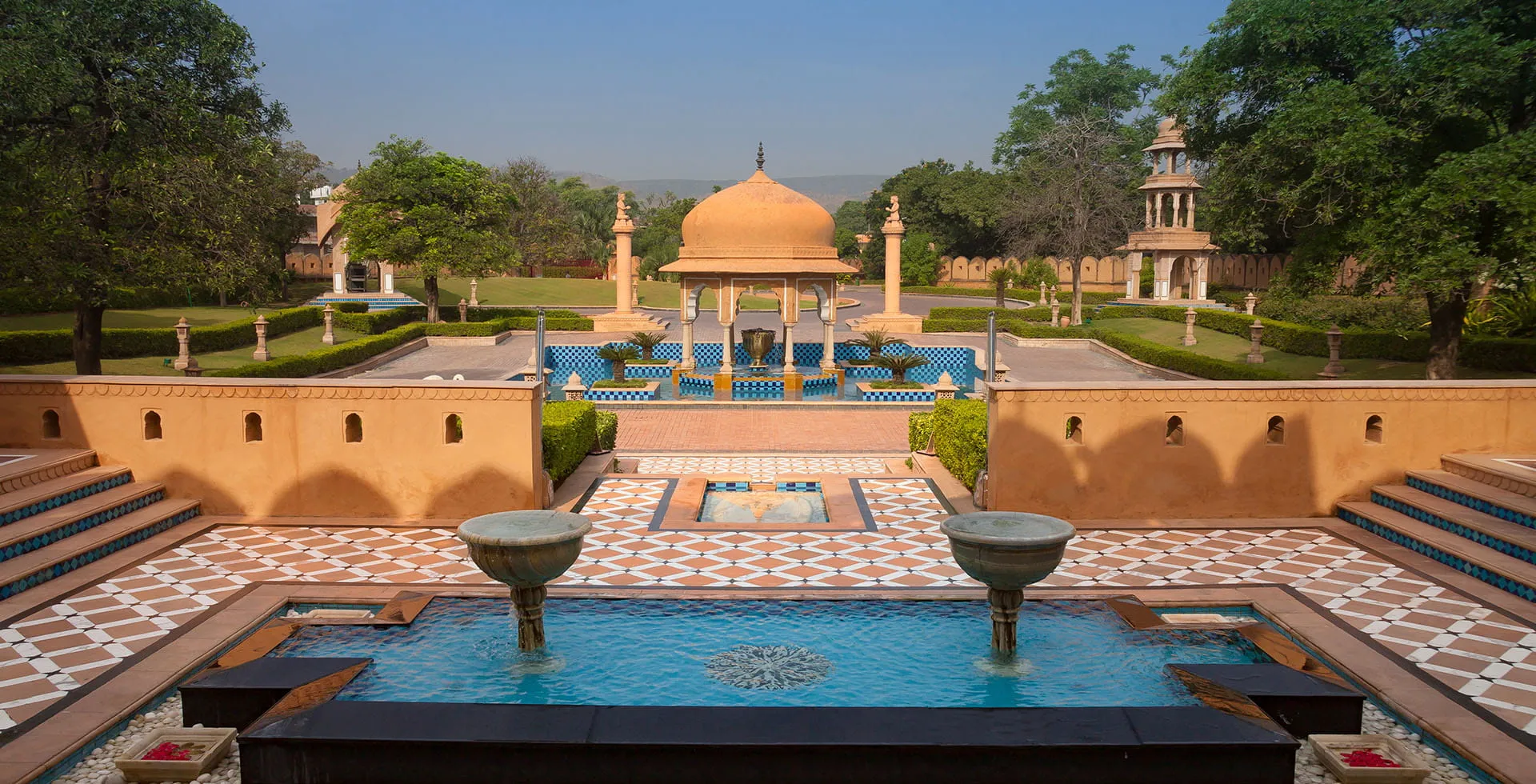 Oberoi Rajvilas, Jaipur pool area