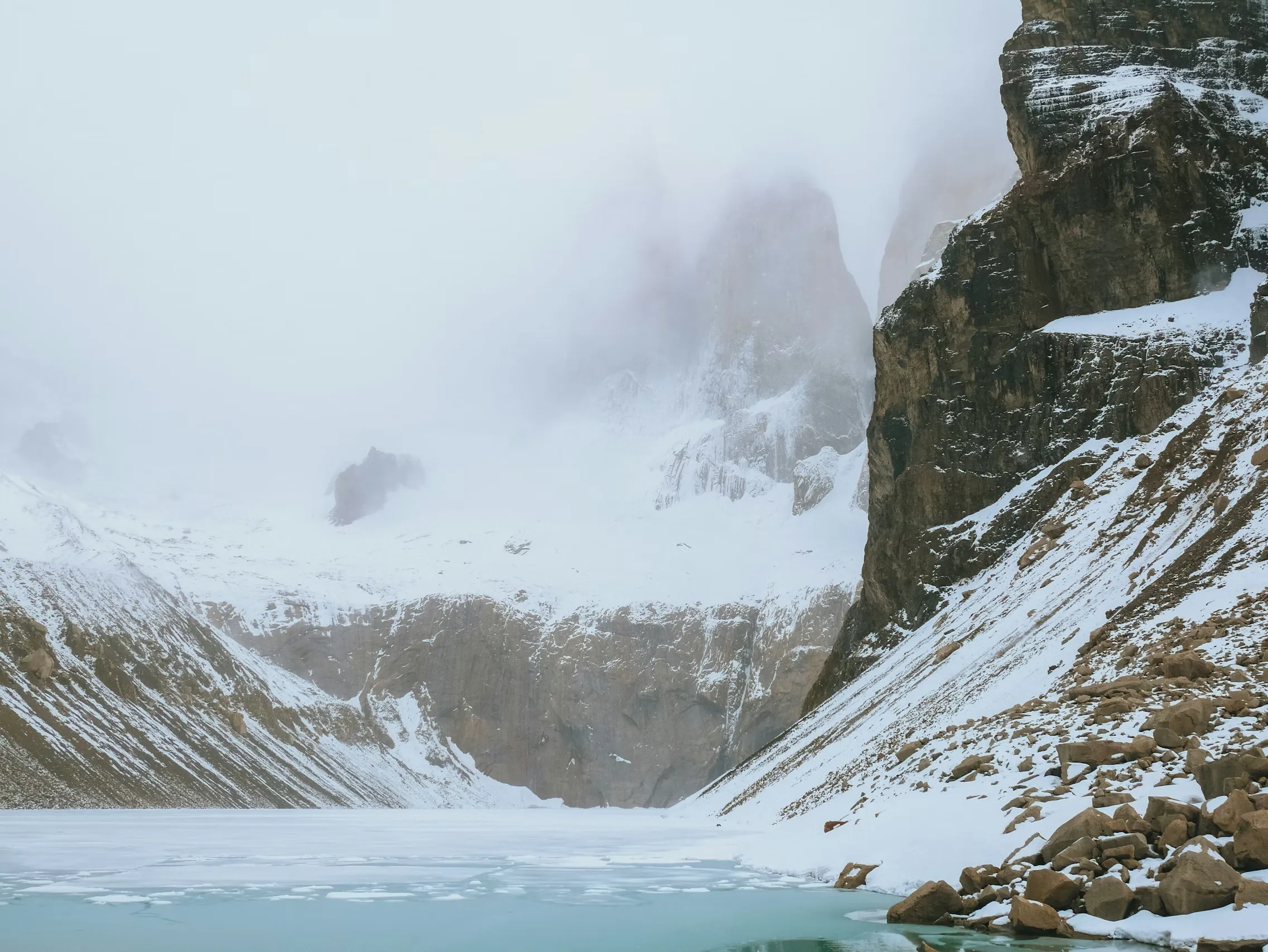 A mountain lake in Mirador, Chile