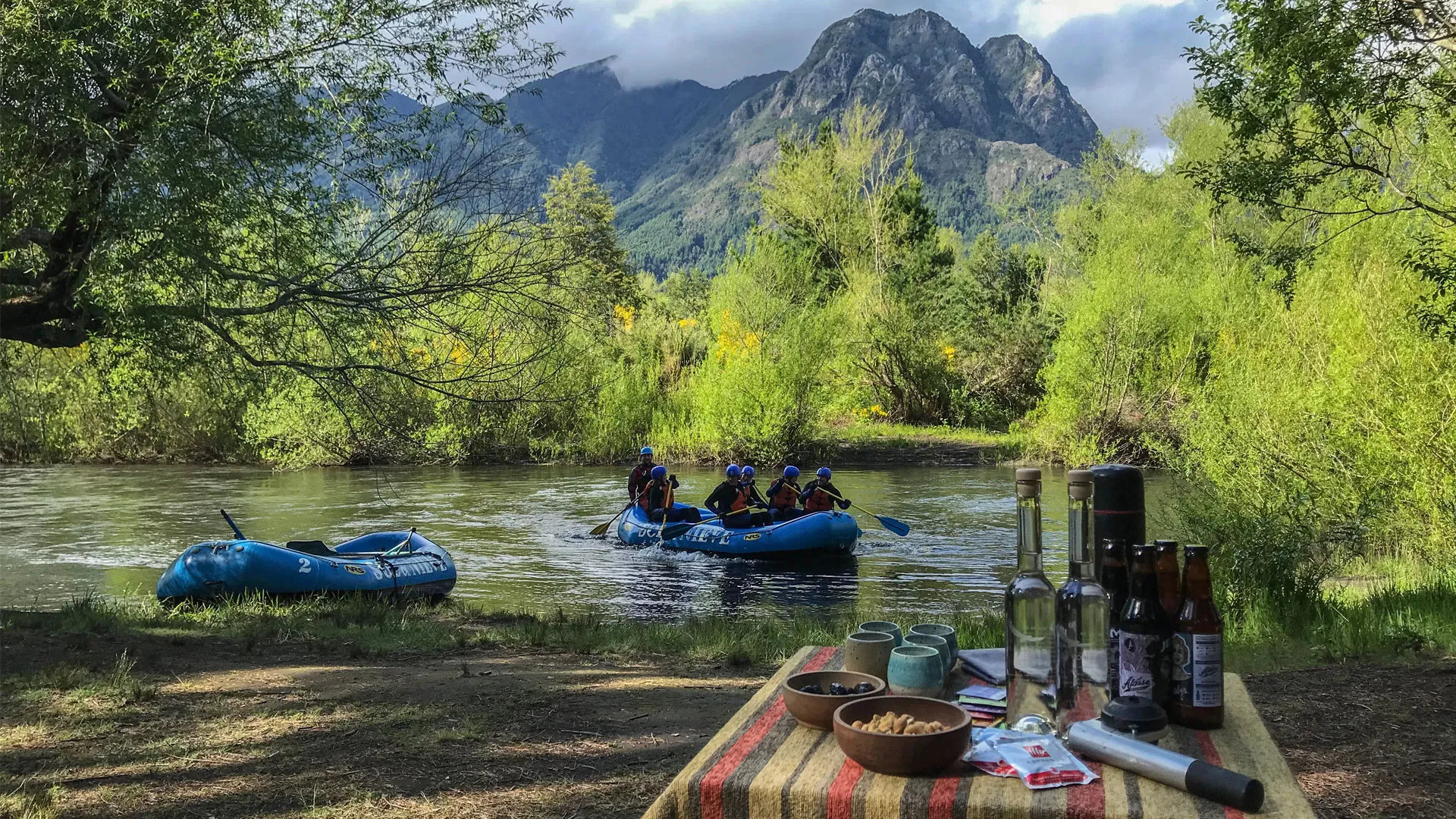 &Beyond Vira Vira white water rafters