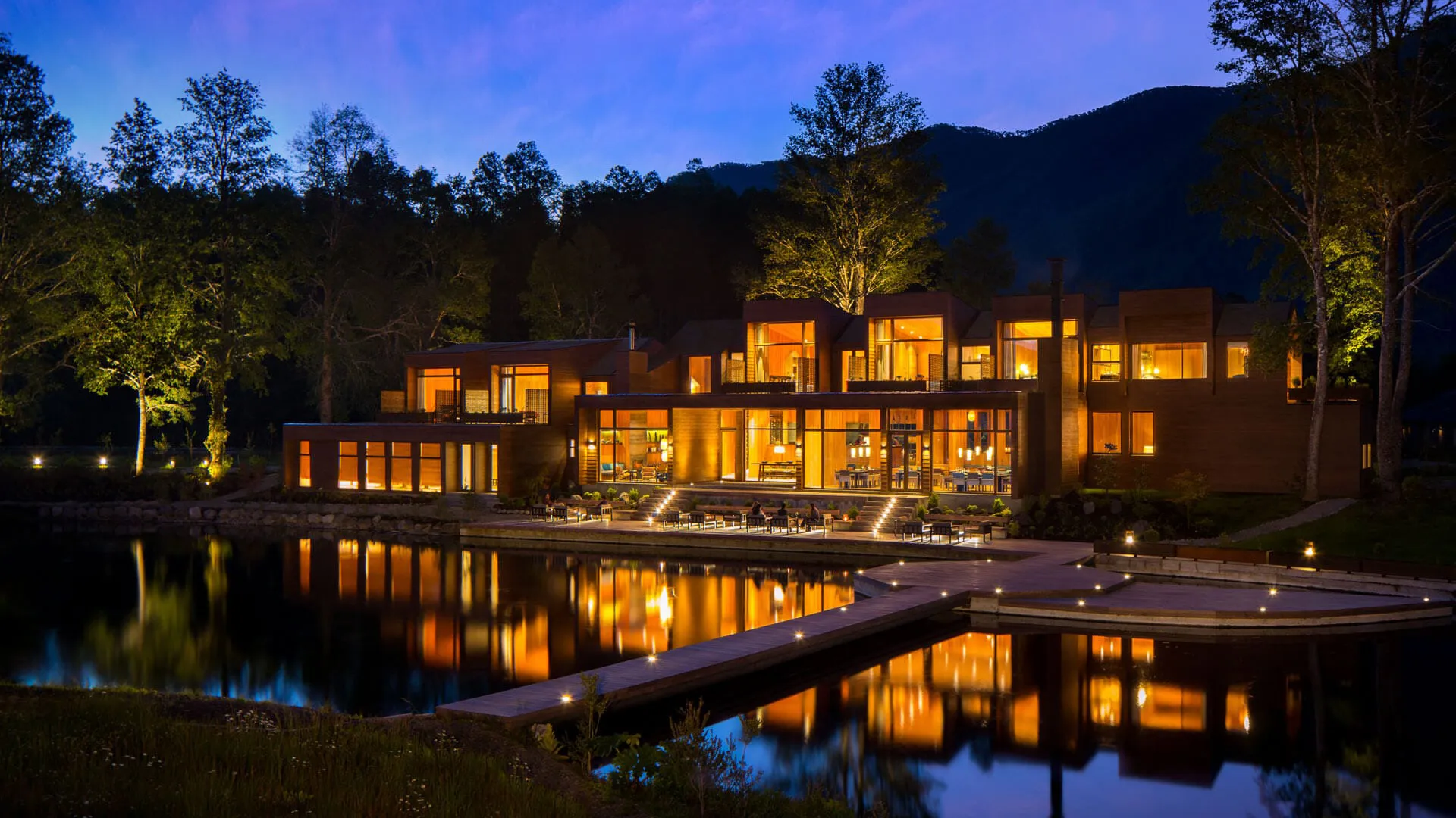 &Beyond Vira Vira at dusk