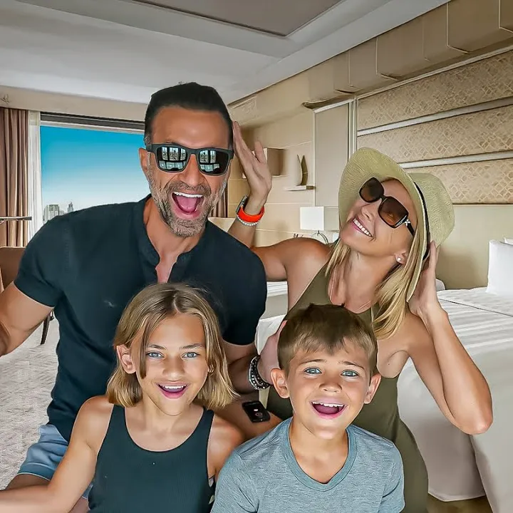 The Lockwood family at Shangri-La the Fort in BGC