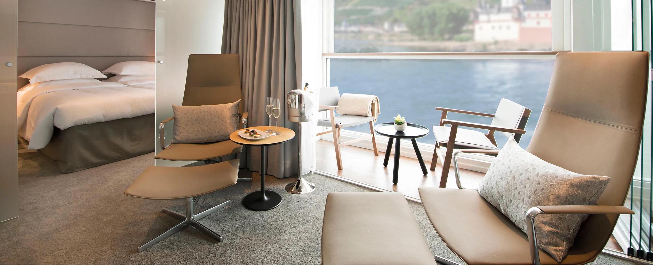 Emerald Star-Ships: Owner's One-Bedroom Suite