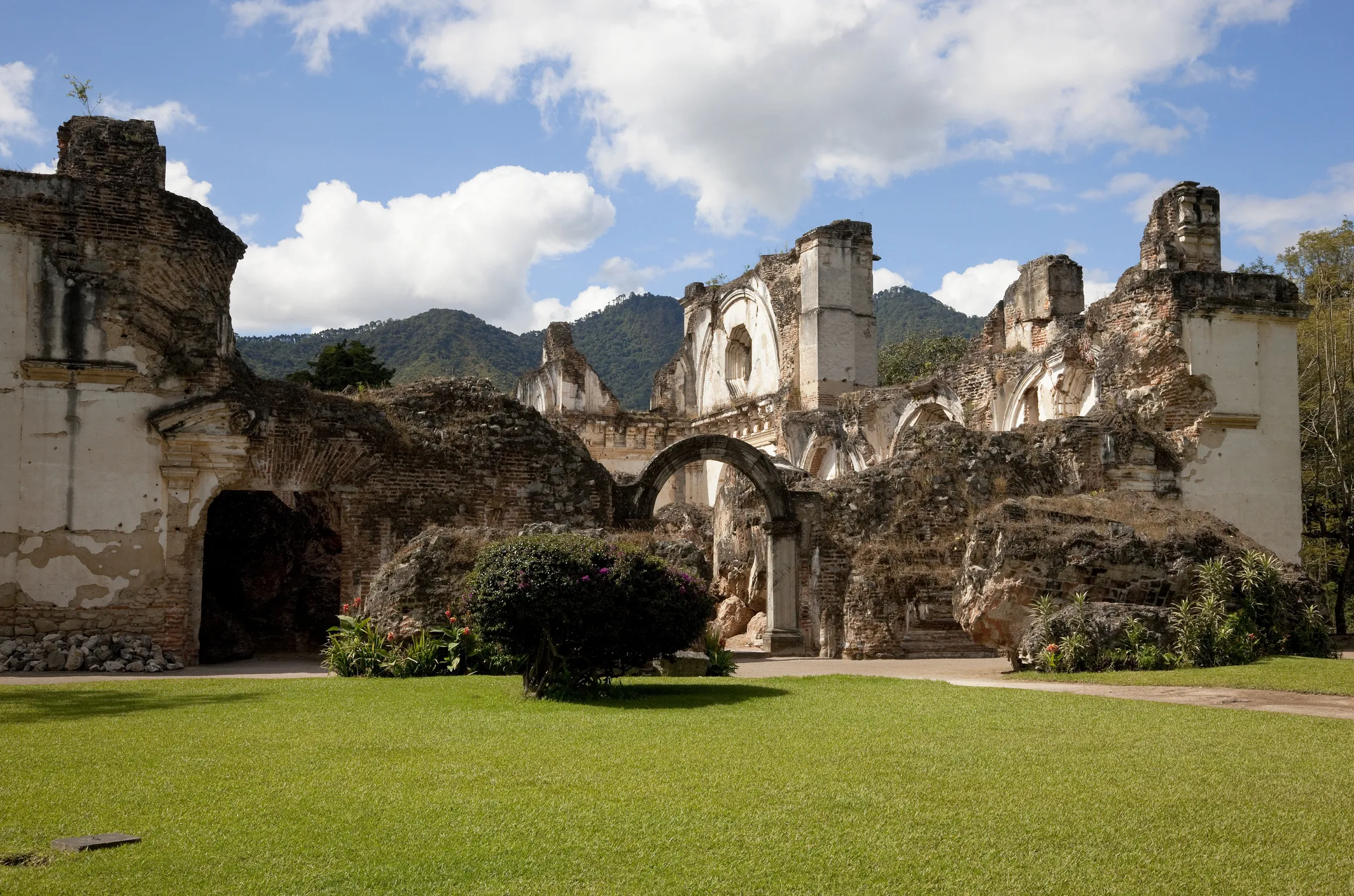 Stone architecture in the Caribbean