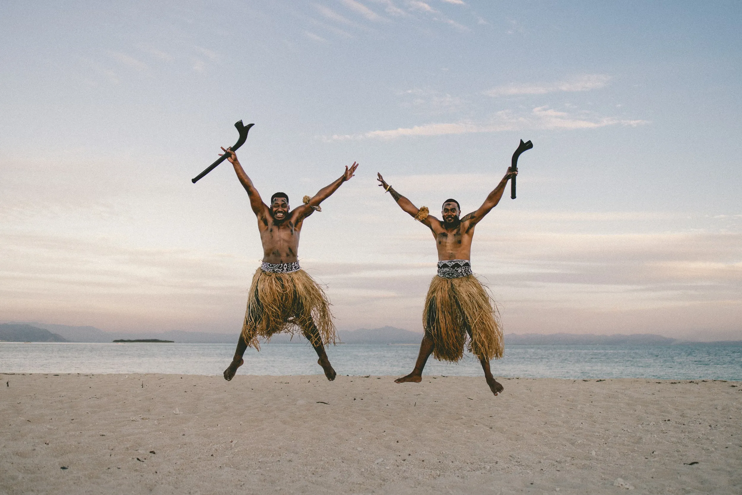 Traditional Fijian dancers on Beachcomber beach