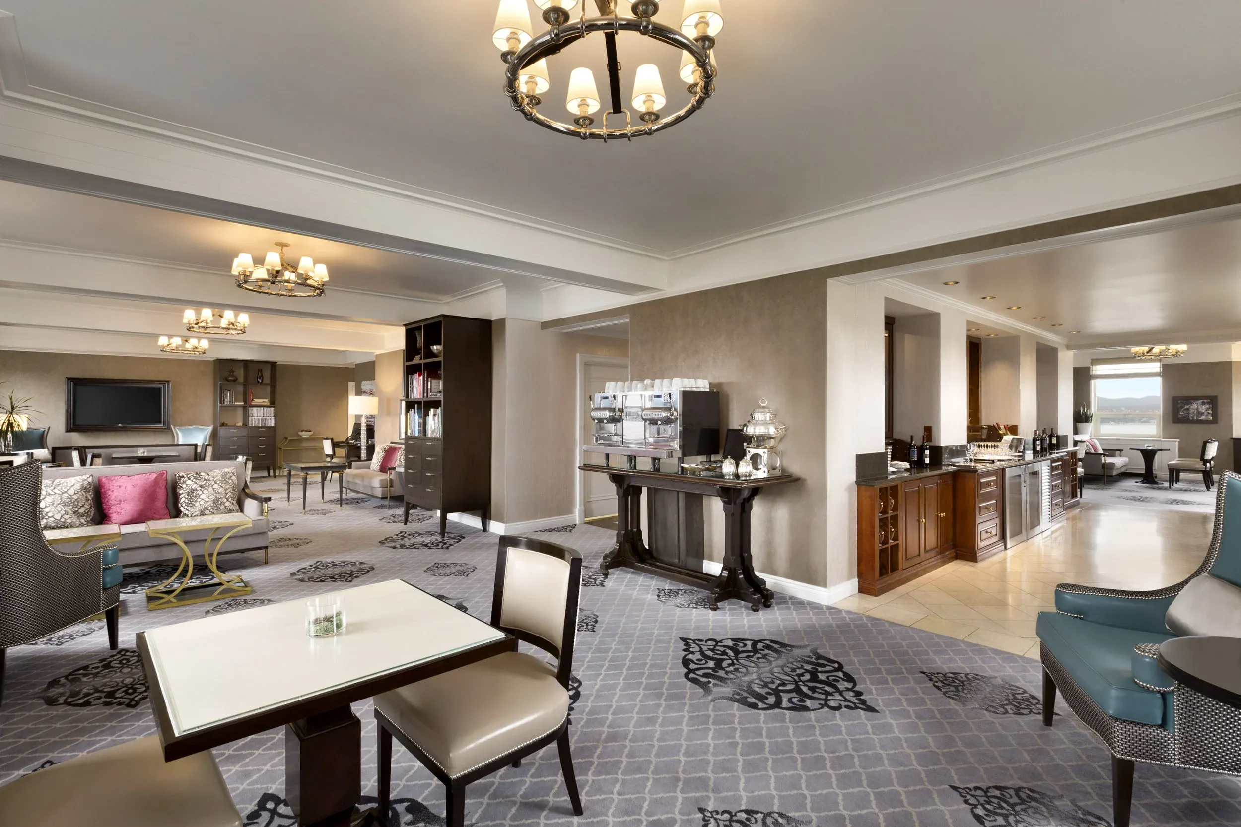 Fairmont Le Château Frontenac Gold suite