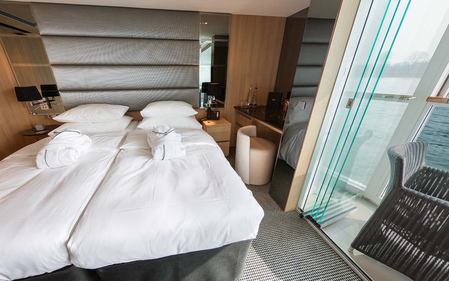 Scenic Opal: Junior Balcony Suite