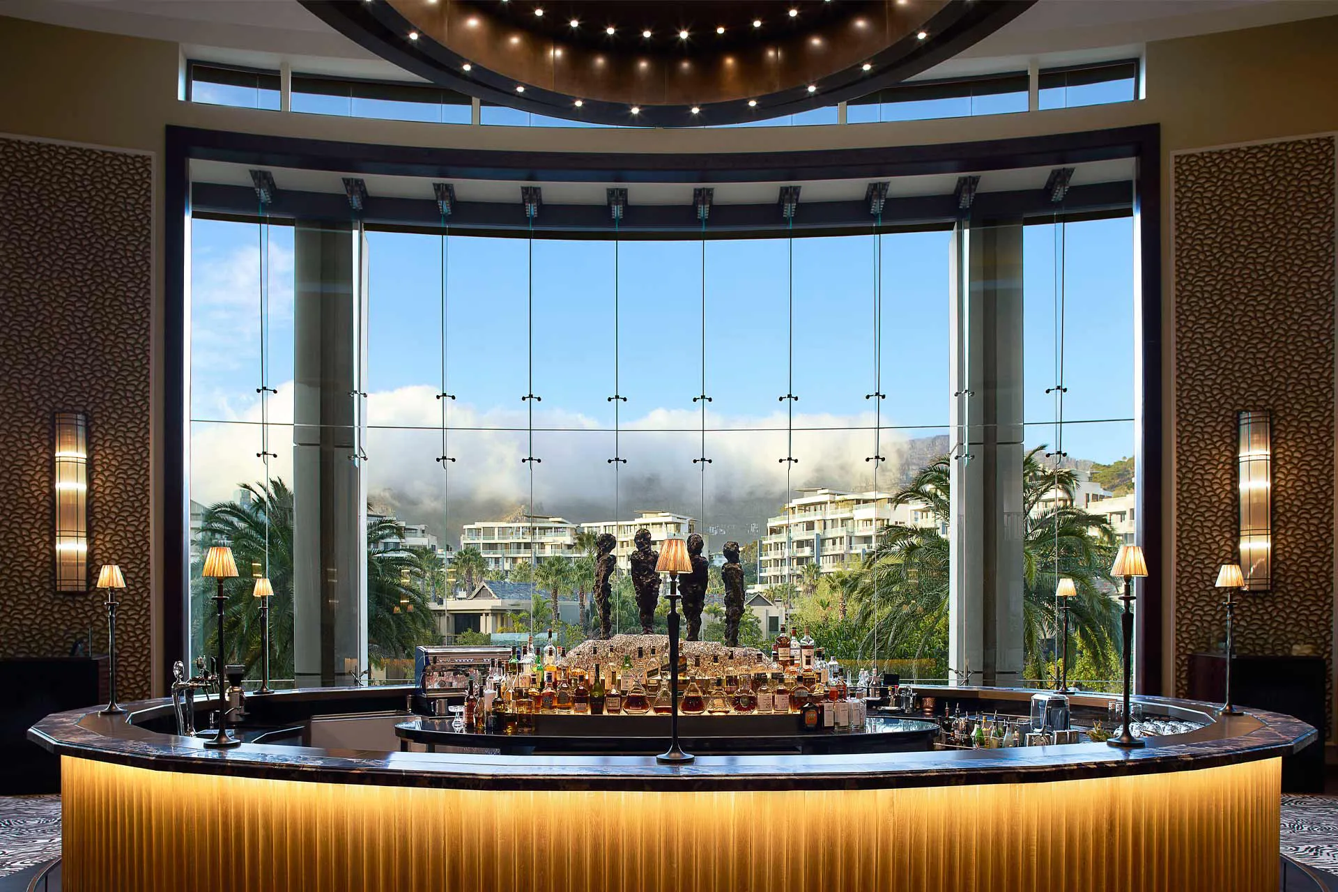 One&Only Cape Town resort bar