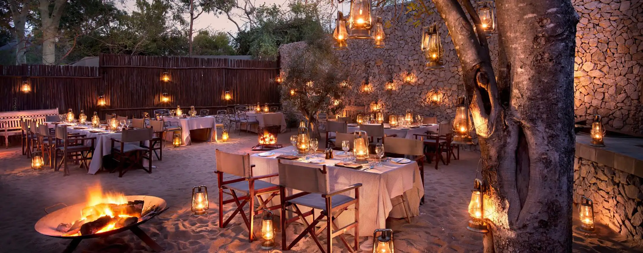 &Beyond Ngala Safari Lodge: Firepit Lounge