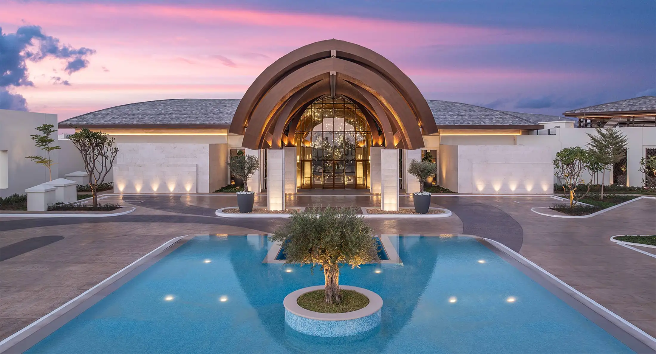 Main building pool at Anantara Mina Ras Al Khaimah Resort