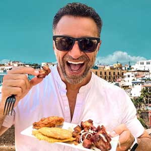 Phil Lockwood eats Puerto Rican foods in Old San Juan