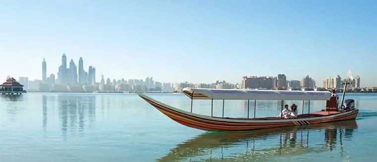 Longtail boat Dubai Palm Jumeirah