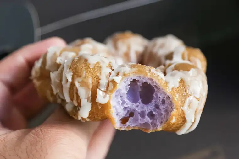 poi donuts at Liliha Bakery