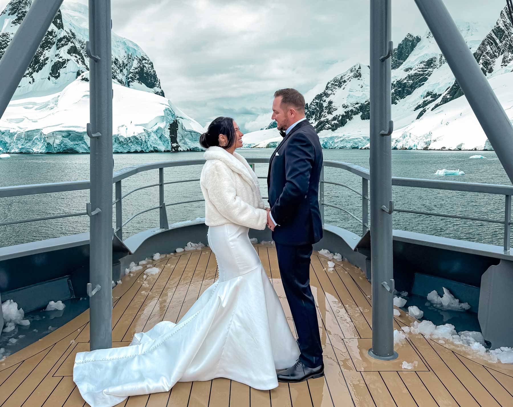 Amanda and JP Walsh getting married in Antarctica