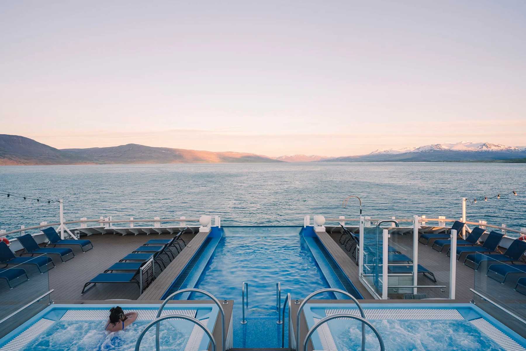 HX expeditions ms roald amundsen pool and hot tubs