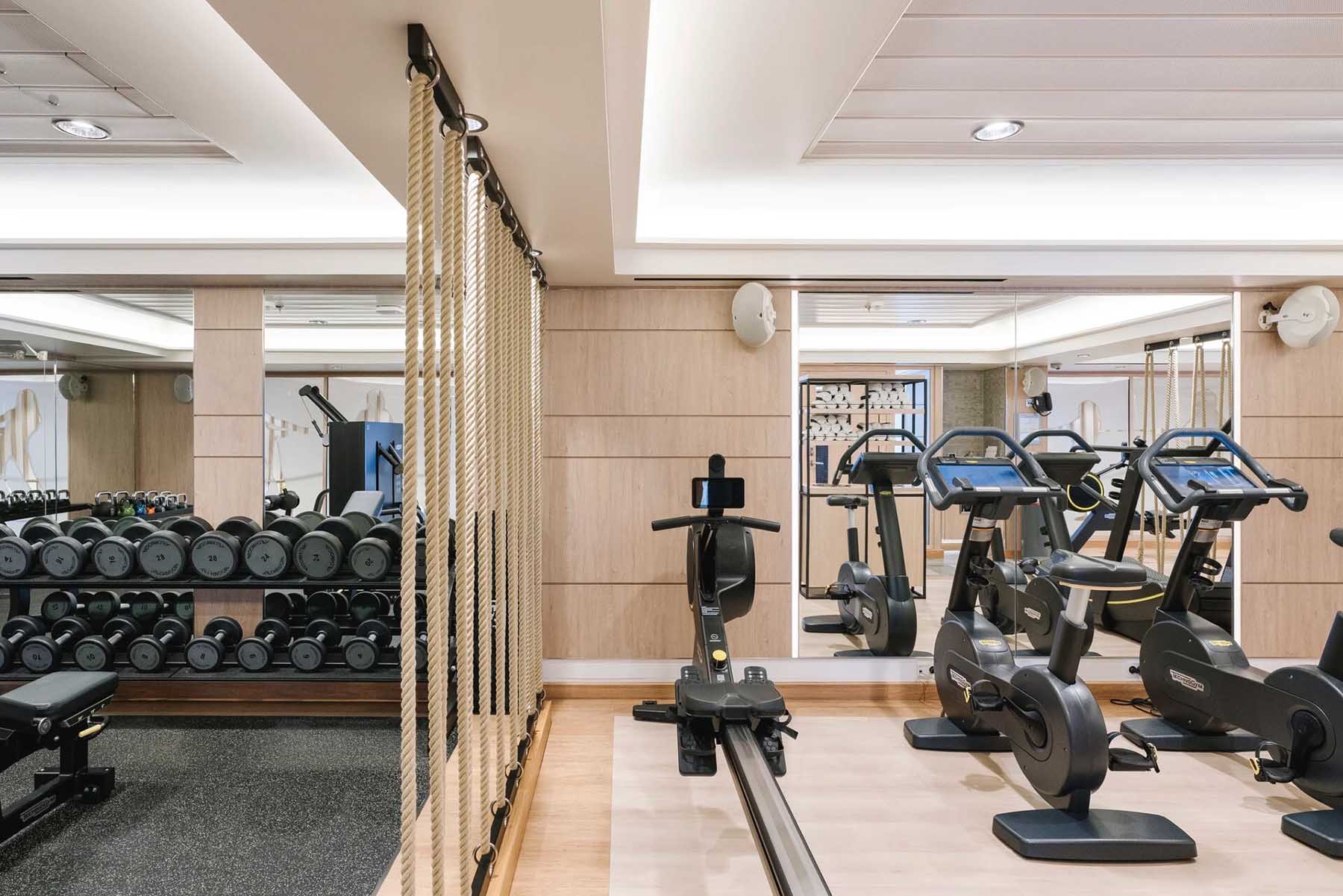 HX ms fridtjof nansen fitness room