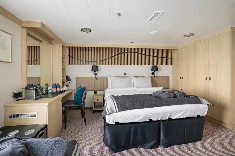 MS Fram: Q4 Mini Suite