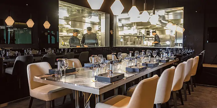 Scenic Eclipse dining room