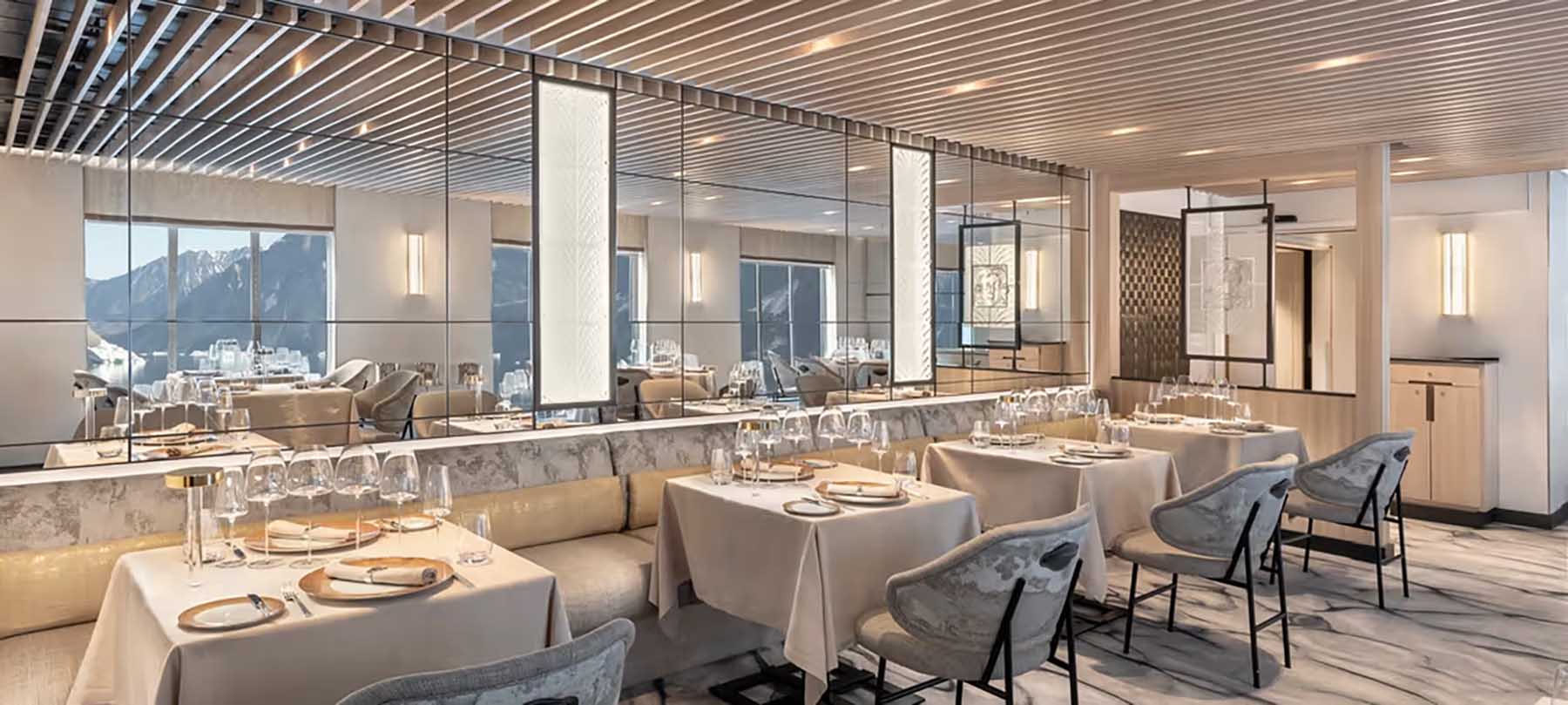 Silver Endeavour La Dame fine dining restaurant