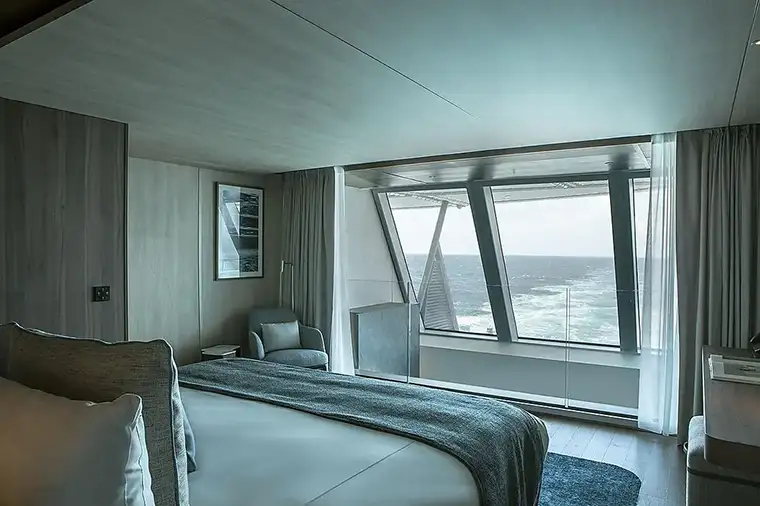 Le Commandant Charcot Duplex Suite two-level interior