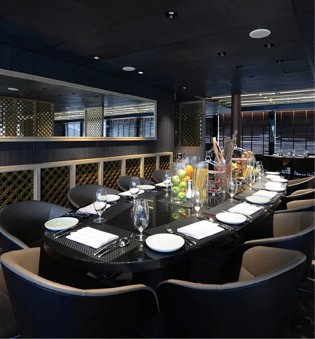 Emerald Harmony river cruise ship restaurant