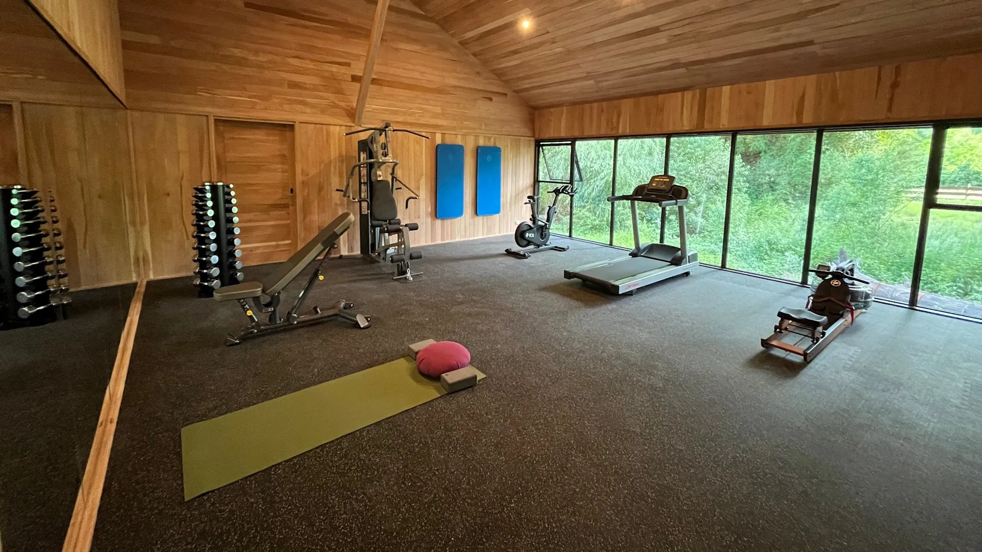 &Beyond Vira Vira gym