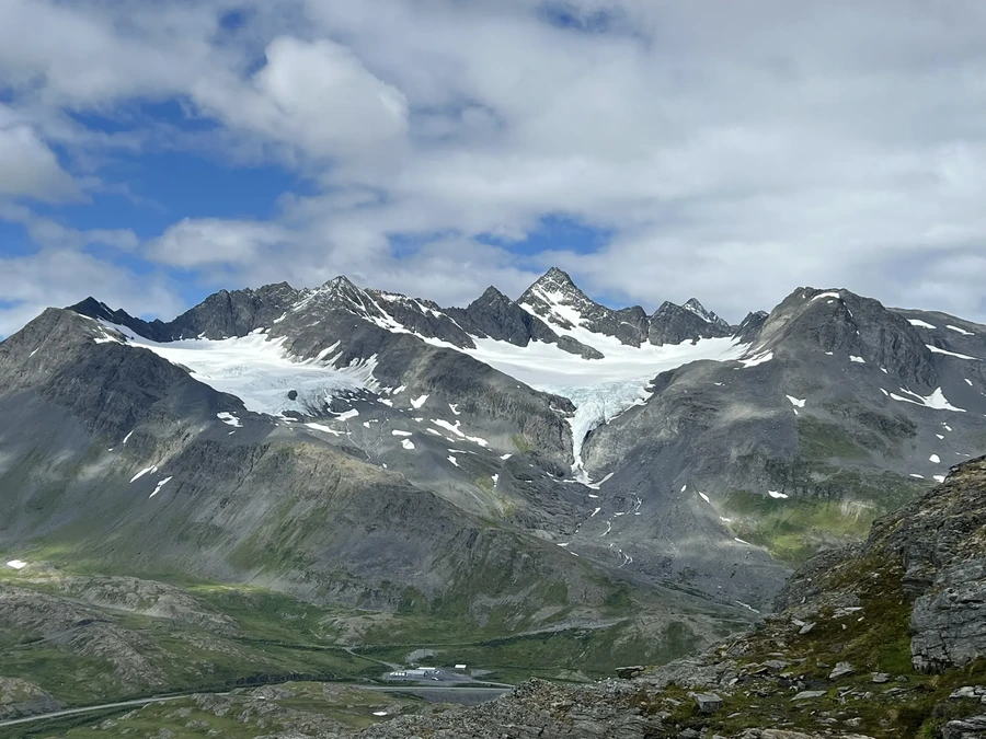 Hikers on Thompson Pass trail near Valdez, Alaska