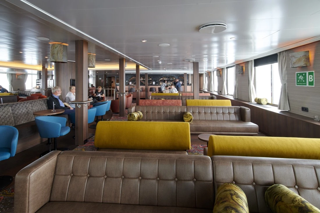 Bar and lounge aboard MV Hondius
