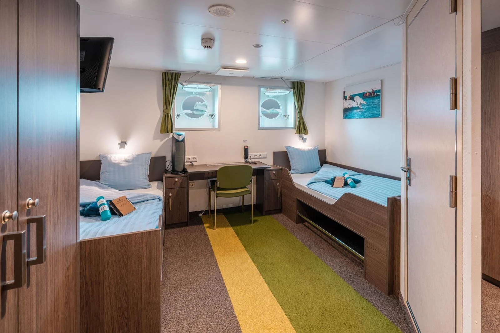 Twin Porthole cabin aboard MV Ortelius and MV Plancius