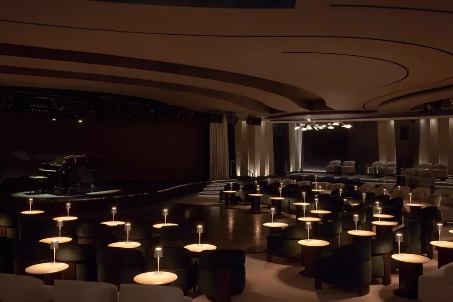 Journeys Lounge on deck 4 aboard Explora III