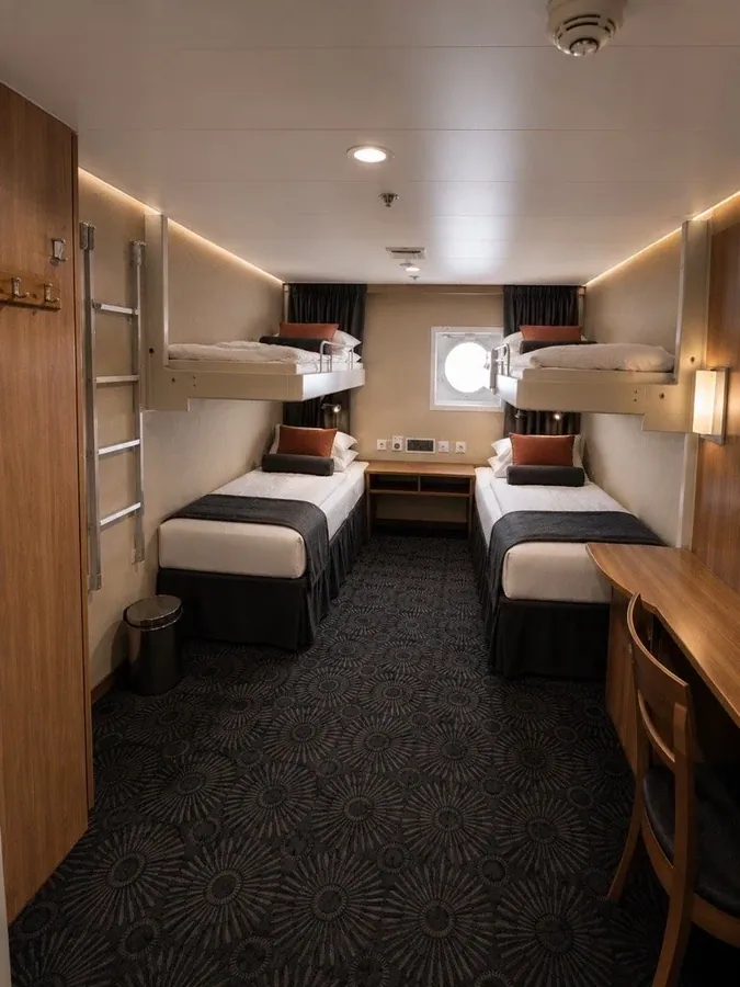 Discovery Quad Cabin aboard Terra Nova Adventurer