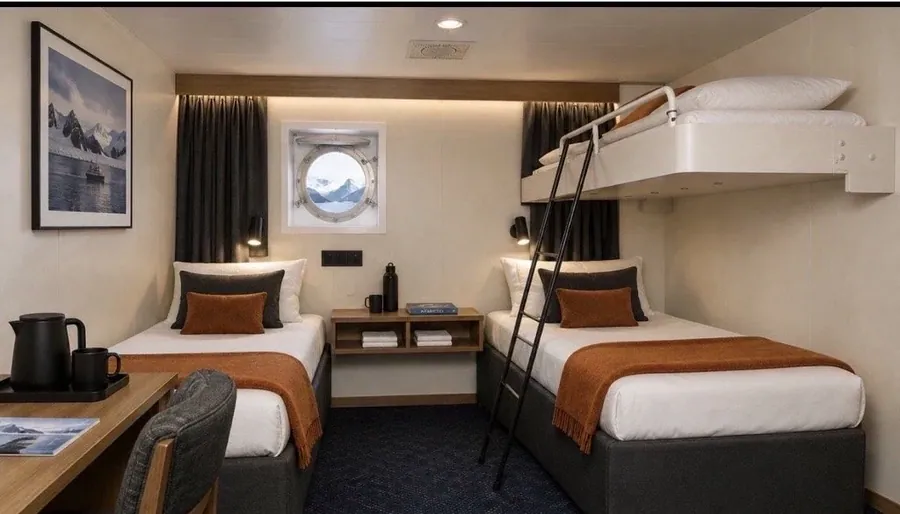 Discovery Triple Cabin aboard Terra Nova Adventurer