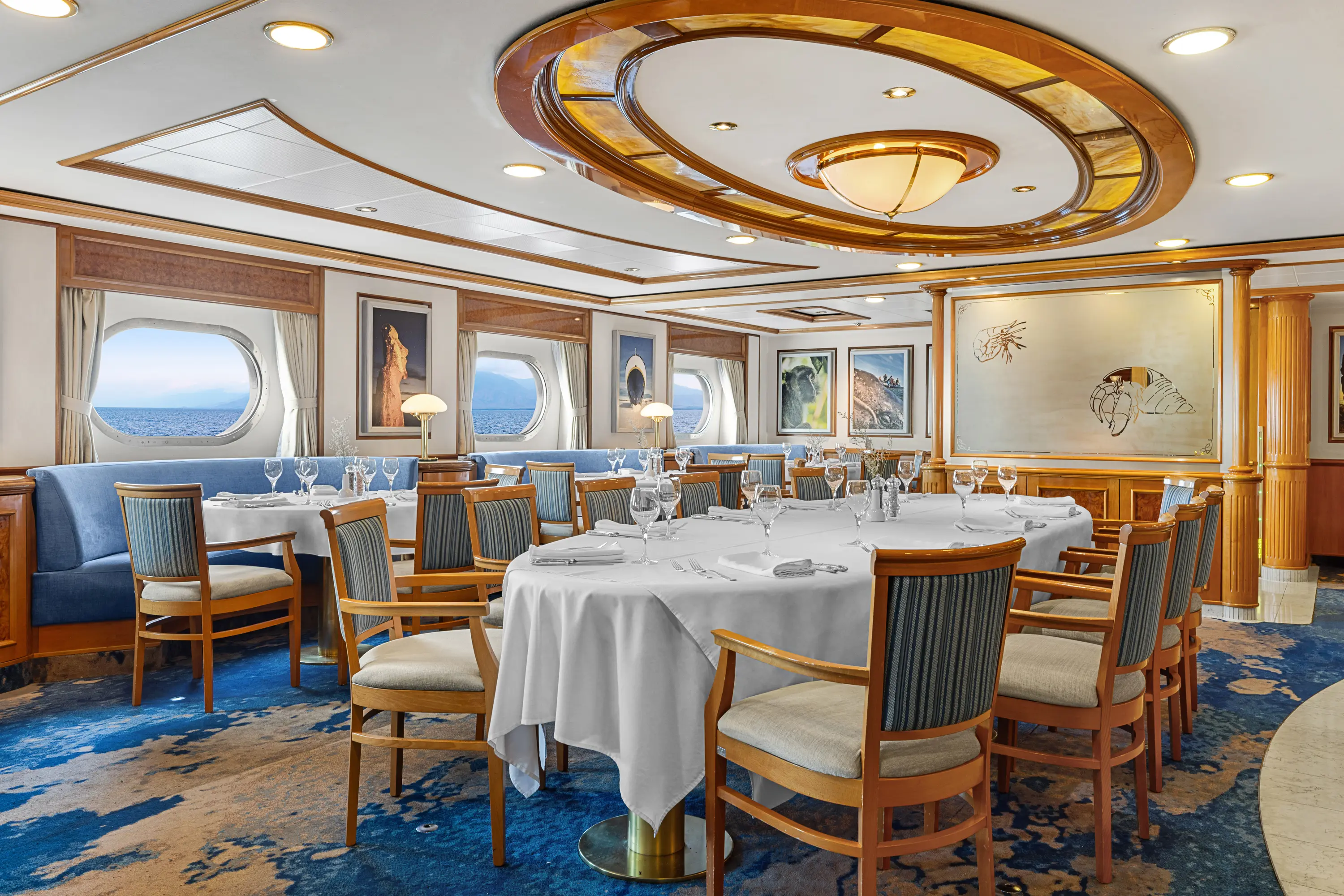 National Geographic Orion restaurant dining room