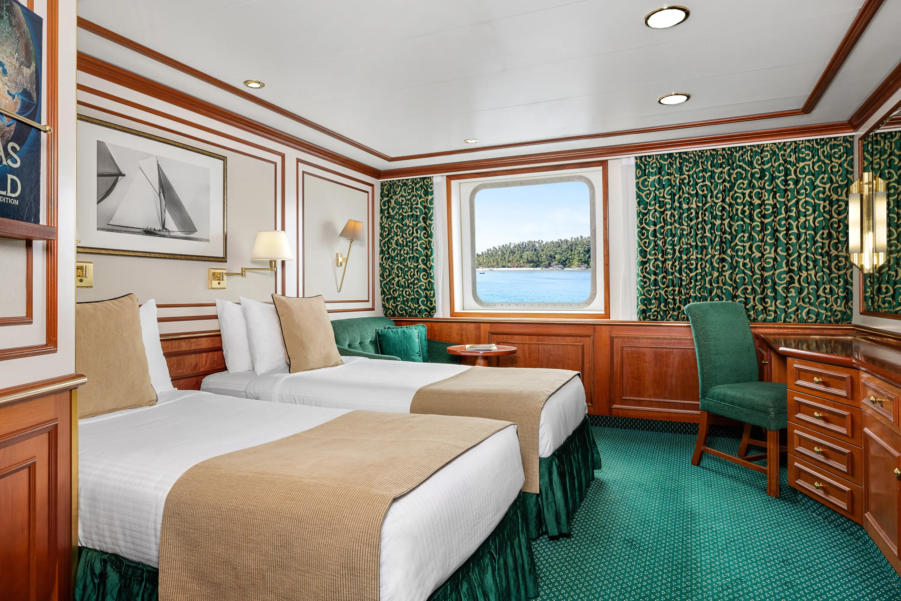 National Geographic Orion Category 3 cabin