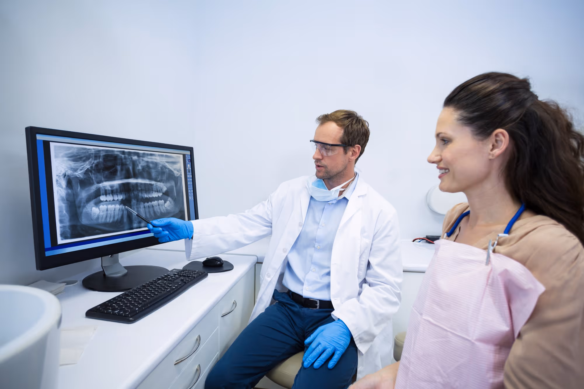 Wisdom Tooth Removal Guide: Symptoms, Procedure, Recovery, and Long-Term Care