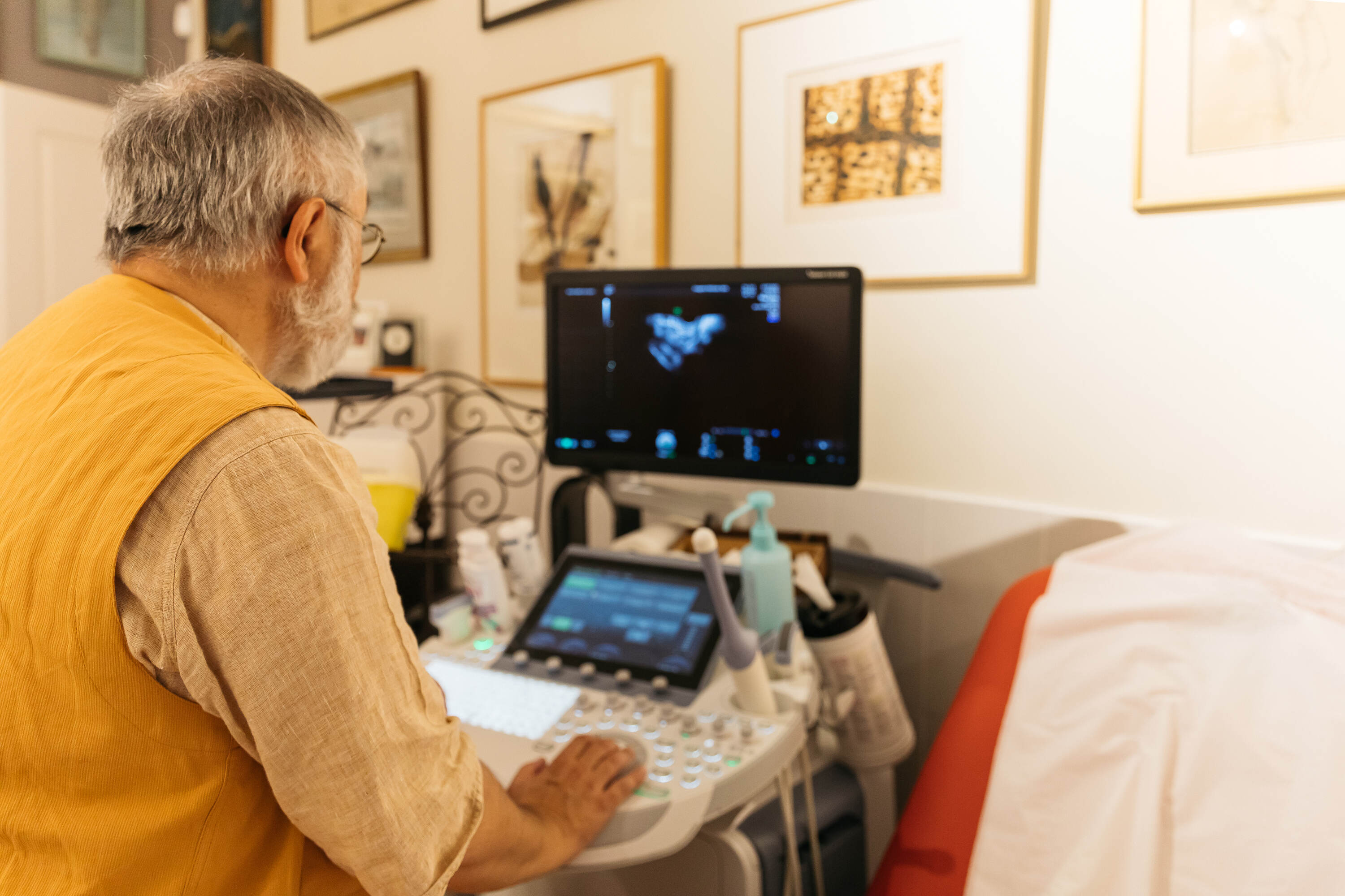 Erick Petit radiologue spécialiste endométriose