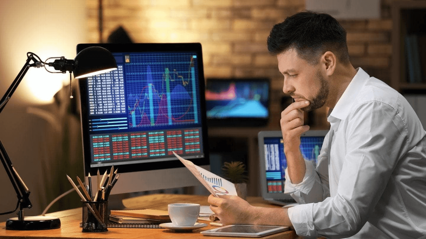 a trader thinking - Options vs Margin Trading