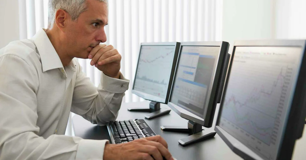 Trading and finance concept illustration — average day trader salary