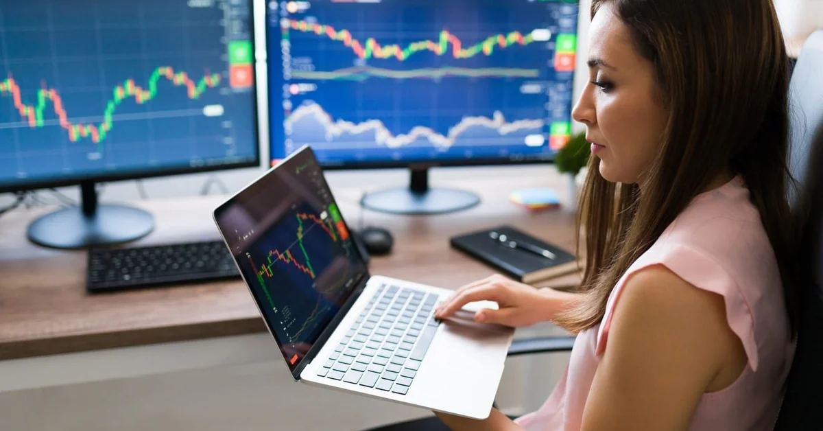 Trading and finance concept illustration — what is swap in forex trading