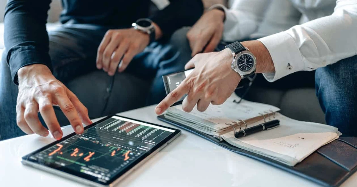 Trading and finance concept illustration — best forex trading apps for beginners