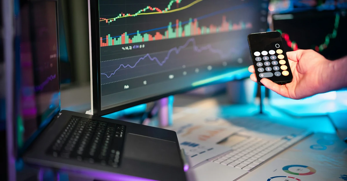 Trading and finance concept illustration — prop trading vs hedge fund