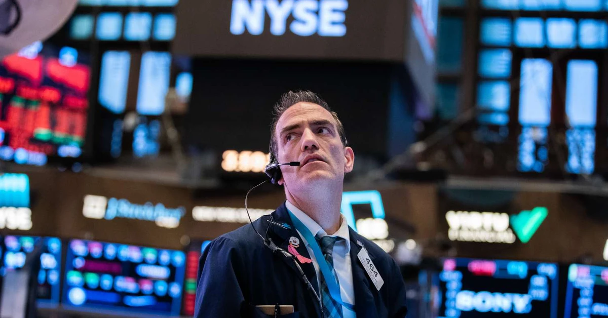 Trading and finance concept illustration — best brokerages for day trading