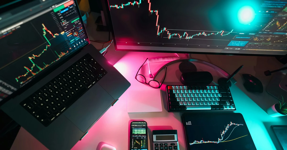 Trading and finance concept illustration — best futures trading simulators
