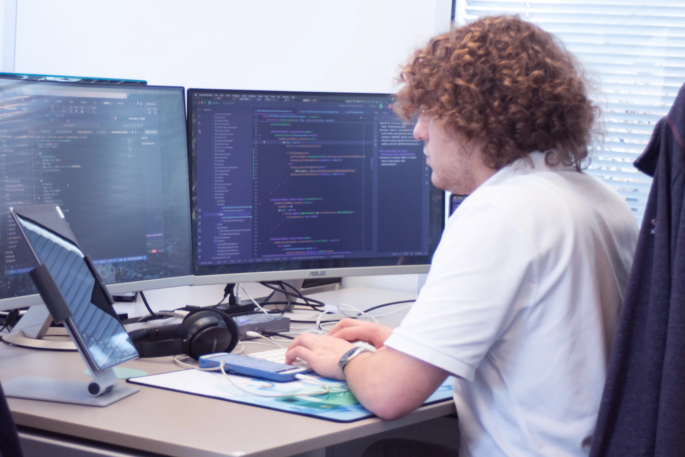 Développeur en train de coder