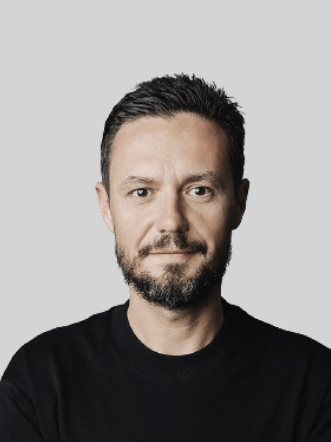 [headshot] image of customer (for a cleaning service)