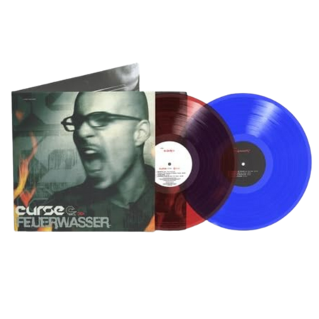 Albumcover von Ashnikko mit einem fantasievollen Cartoon-Gesicht mit blauen Haaren vor einem rosafarbenen Himmel und blauem Vinylschallplatten-Design.