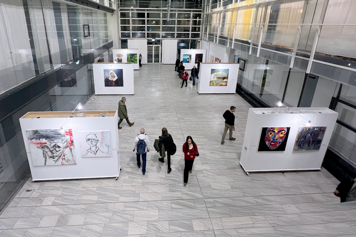 Fotoausstellung der Wohnungsnothilfe und des Lions Club Pforzheim