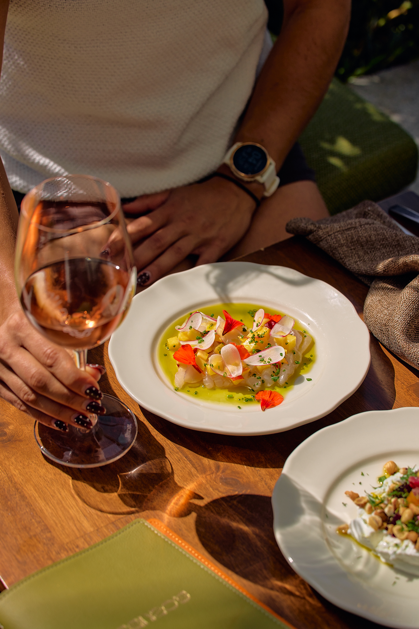 About Single Image  01