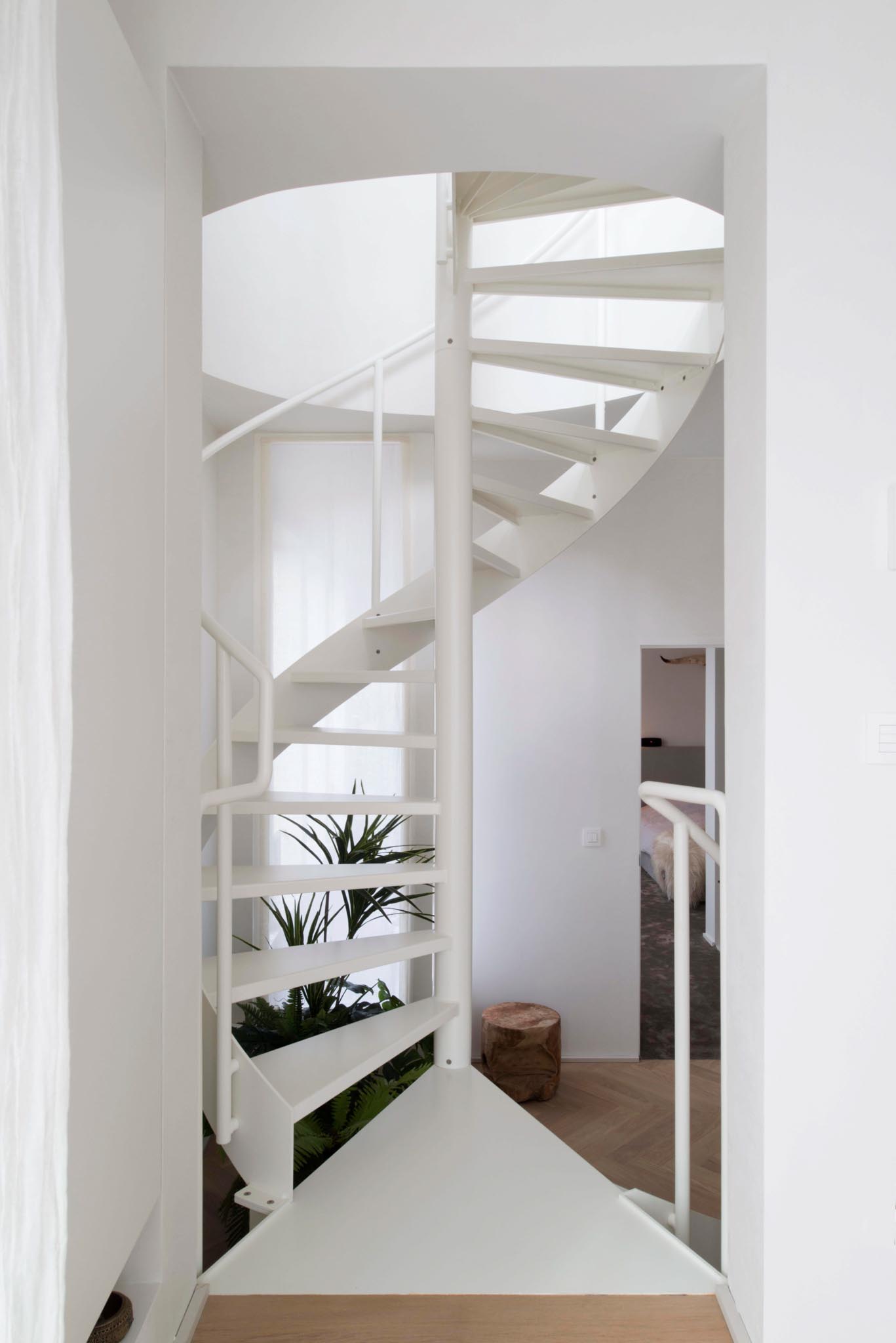 Draaitrap na totaalrenovatie.