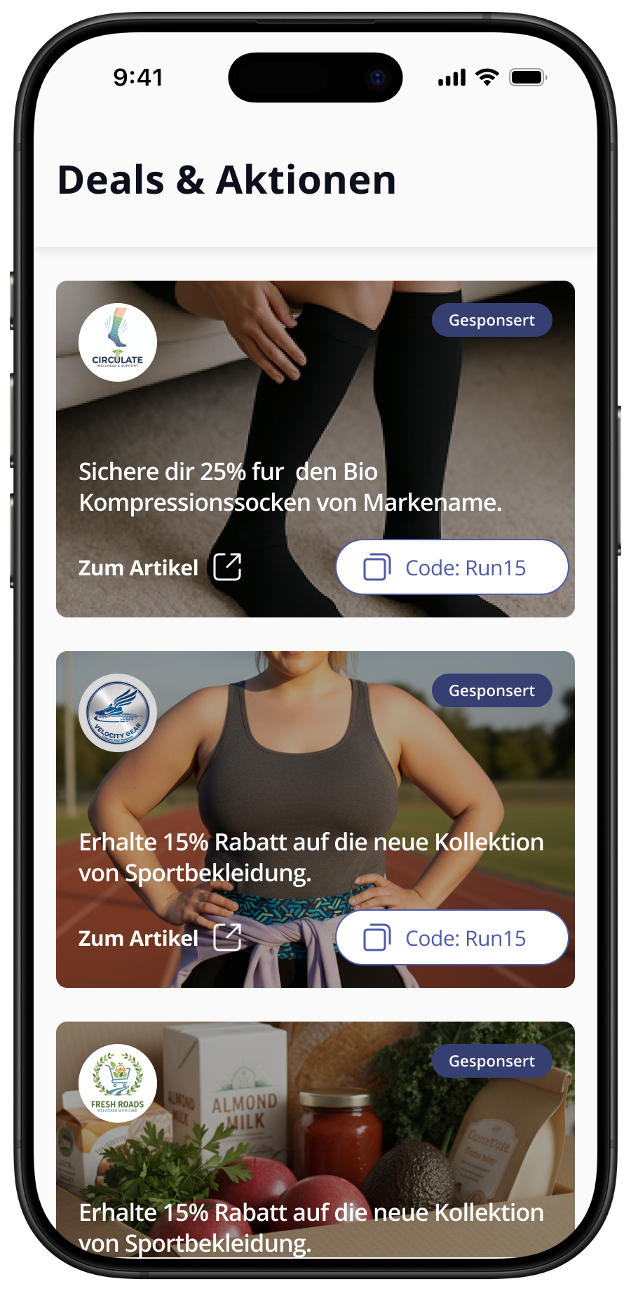 Smartphone-Bildschirm zeigt eine App mit drei gesponserten Angeboten für Bio-Kompressionssocken, Sportbekleidung und Lebensmittel.